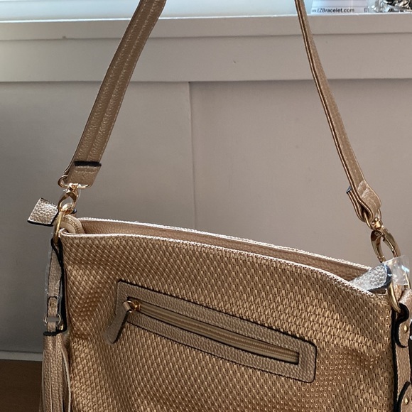 Stone Mountain Accessories Gold Shoulder Bag - Picture 8 of 8